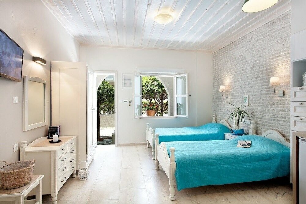 Фото Alkionides Seaside Apartments