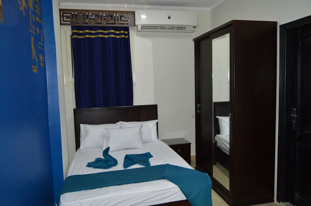 Фото Comfort Pyramids inn