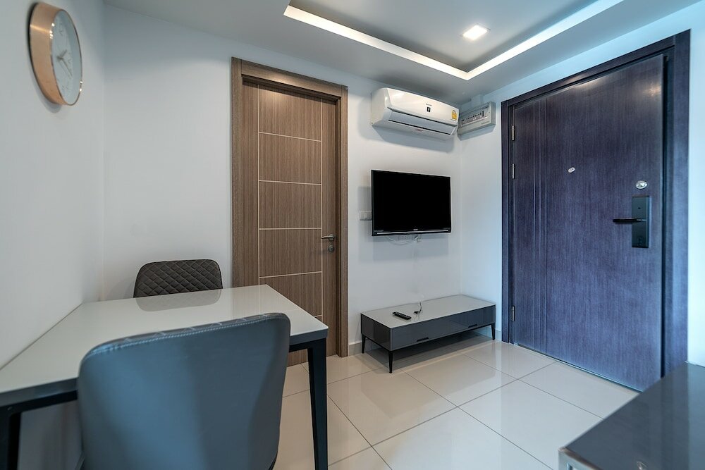 Фото Arcadia Beach Continental by Psr Asia