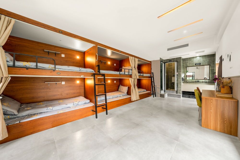 Фото Riverside Youth Hostel