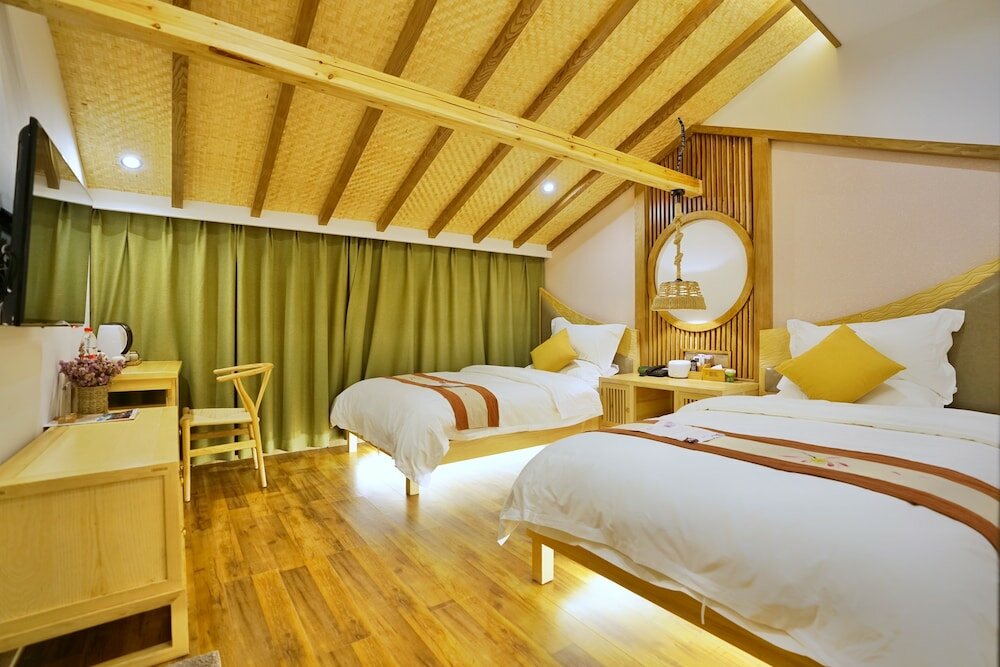 Фото Yuexijiang Boutique Holiday Hotel