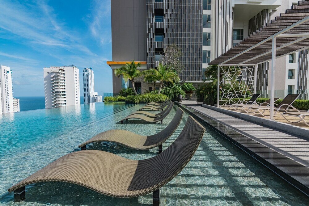 Фото The Riviera Wongamat by Pattaya Holiday