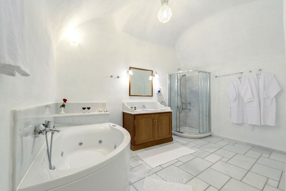 Фото Chelidonia Luxury Suites - Adults Only