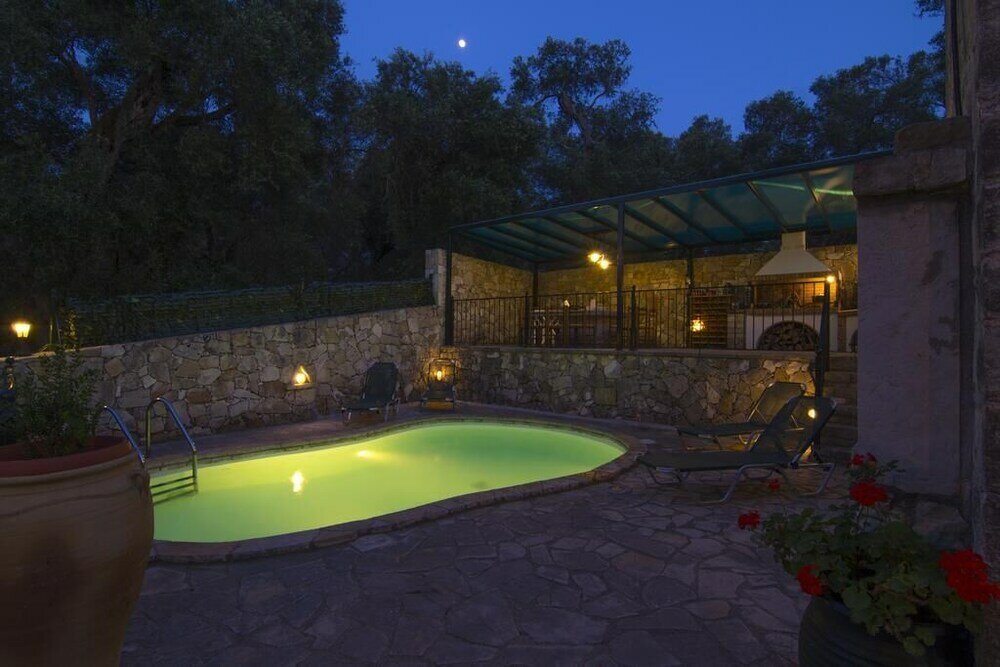 Фото Su La Strata house by CorfuEscapes