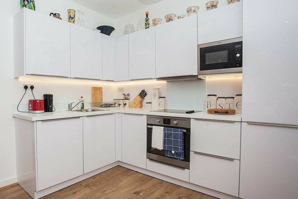Фото Fantastic Modern 2 Bedroom Flat in Lambeth