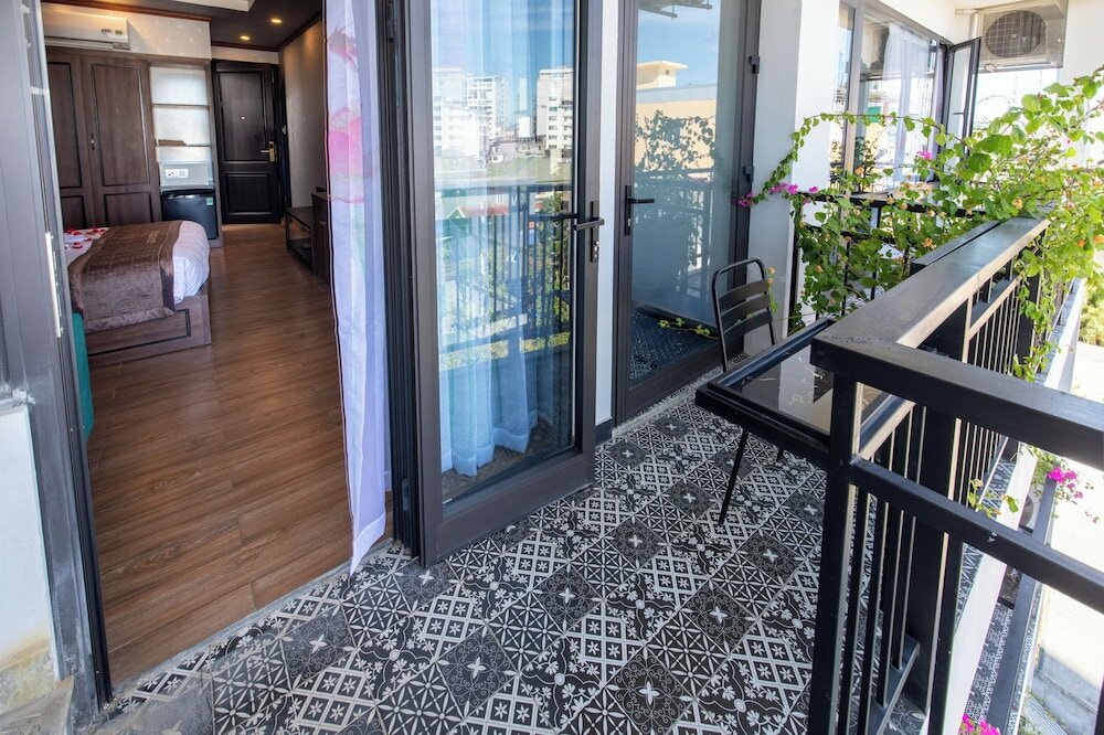 Фото Jade Scene Hotel