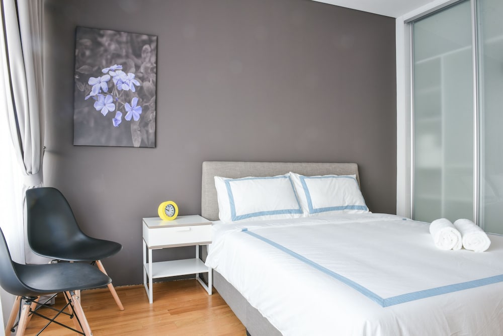 Фото Klcc Service Apartments