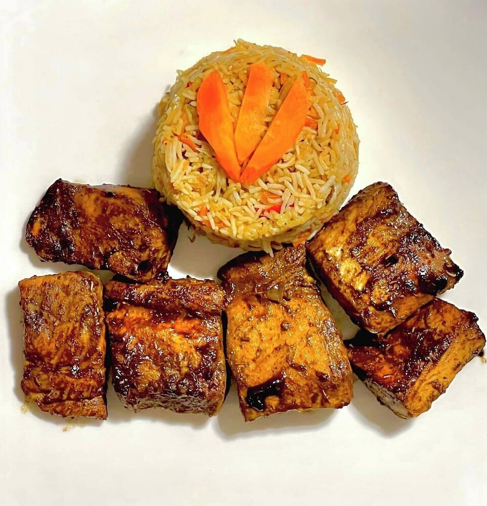 Фото Dhamana Beach