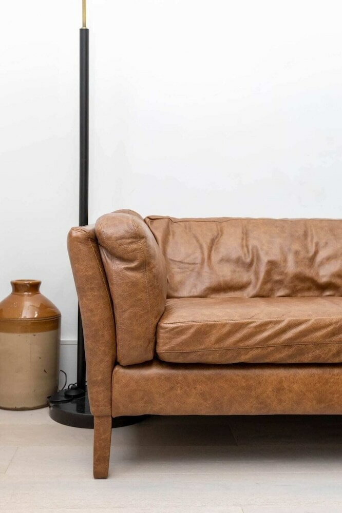 Фото Contemporary 2 Bedroom Apartment on Columbia Road