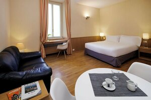 Гостиница Dynasty Suites