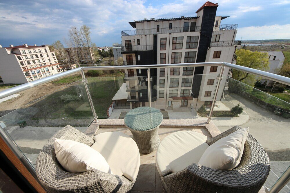 Фото Menada Apartments in Tarsis Nova Complex