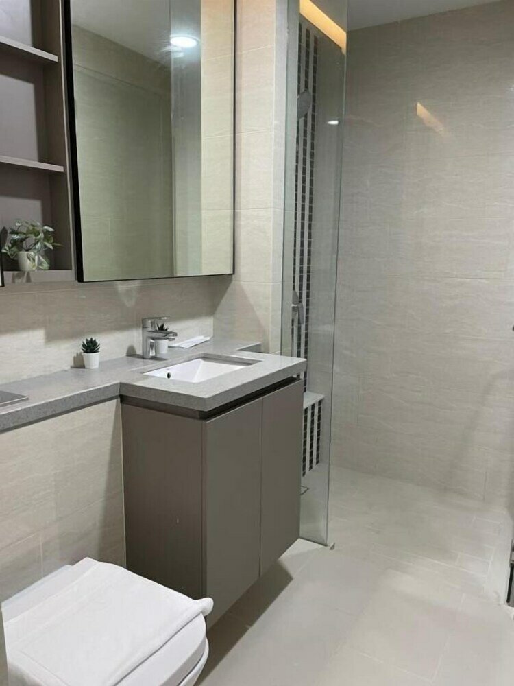 Фото Eaton Residences Klcc by Luna