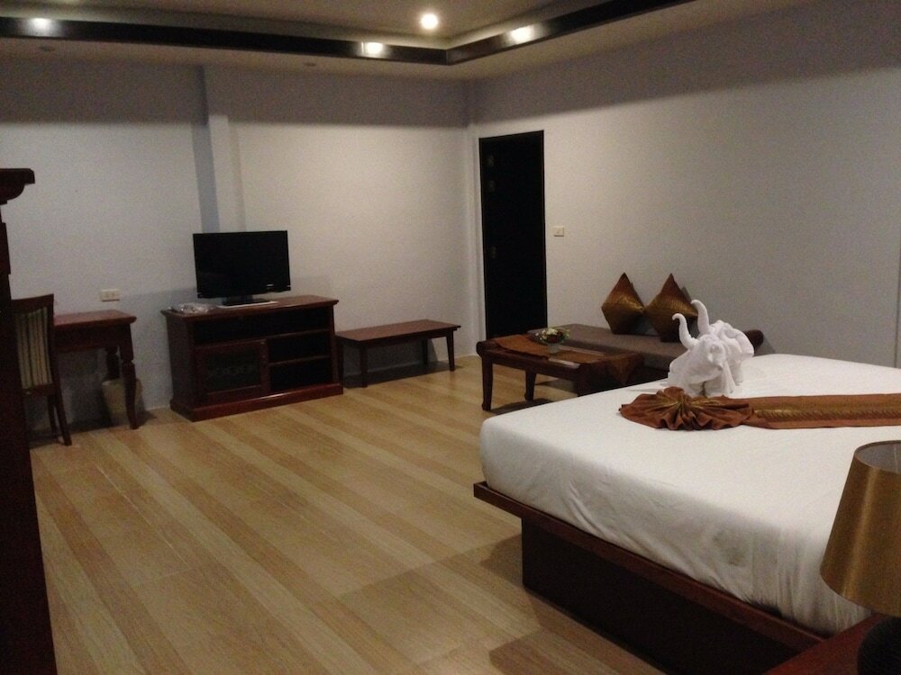 Фото The Hip Resort @ Khao Lak