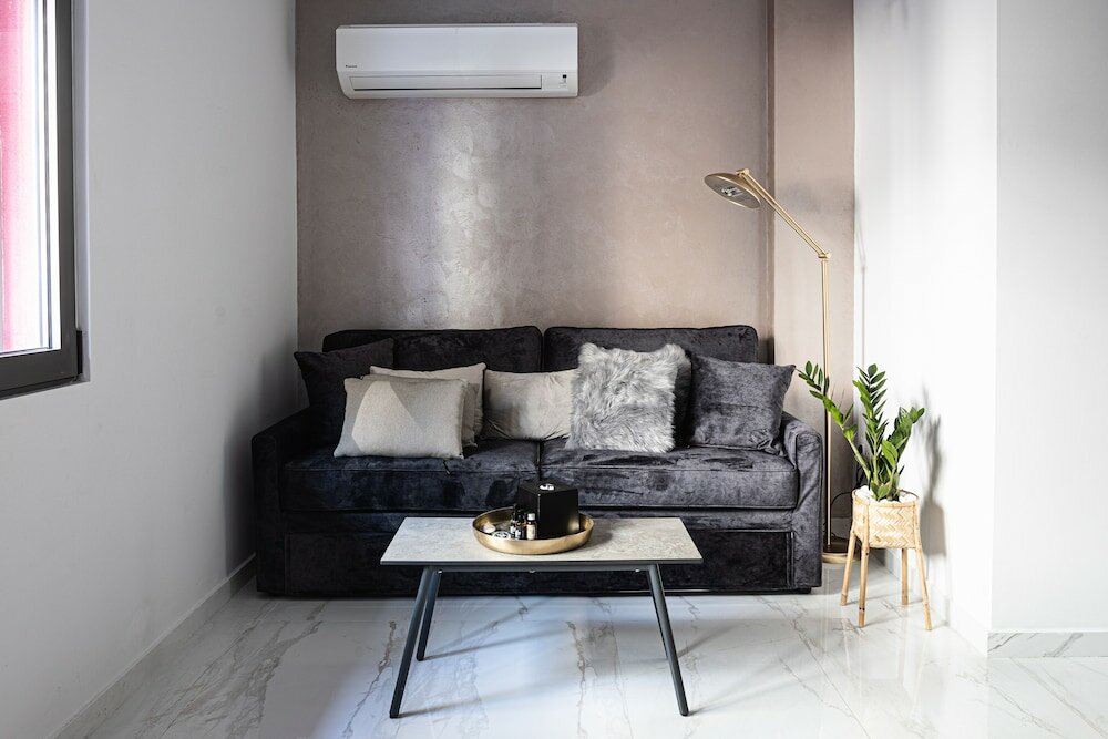 Фото The Rooster's Egg