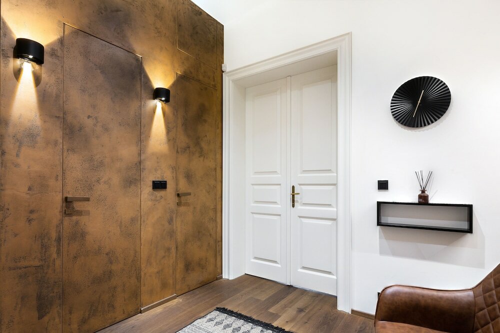 Фото Luxury Prague Riverside Apartment