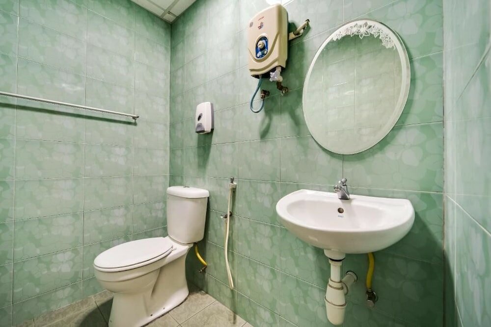 Фото Oyo 301 River Inn Hotel