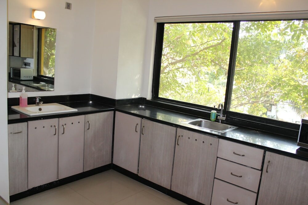 Фото White Canvas Hotel