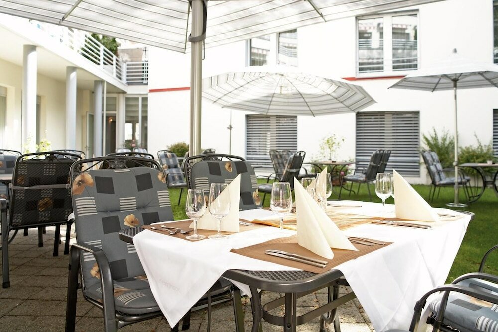 Фото Hotel am Spisertor & Kursana Senioren Residenz