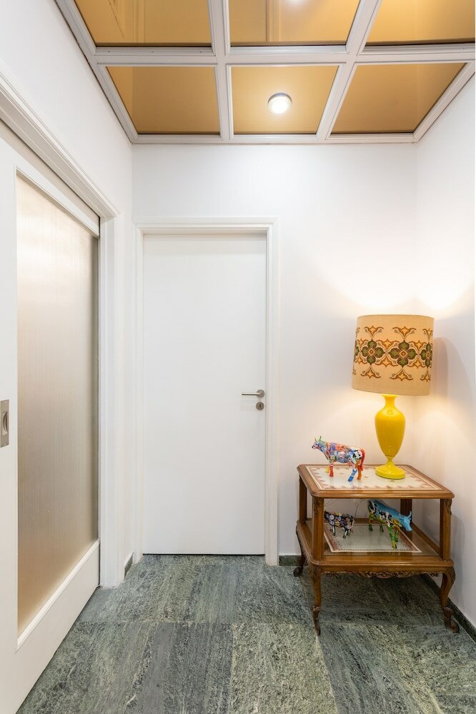 Фото A short walk to Syntagma and Plaka