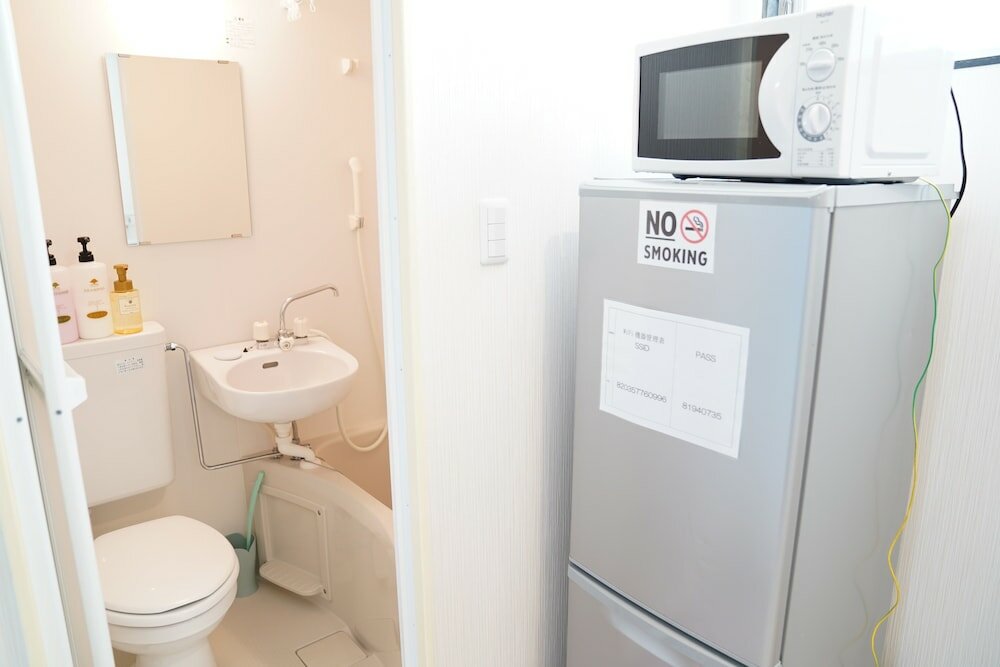 Фото Metro Hanazonocho Apartment 2