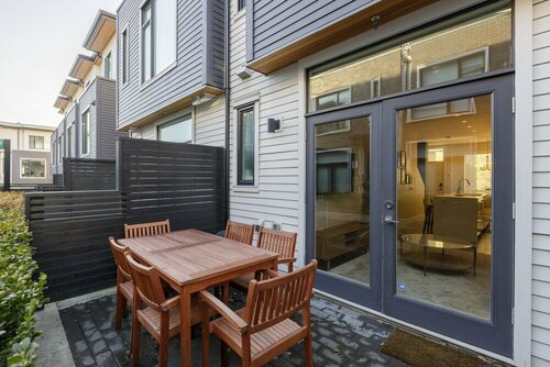 Гостиница 7476 Granville St в Ванкувере