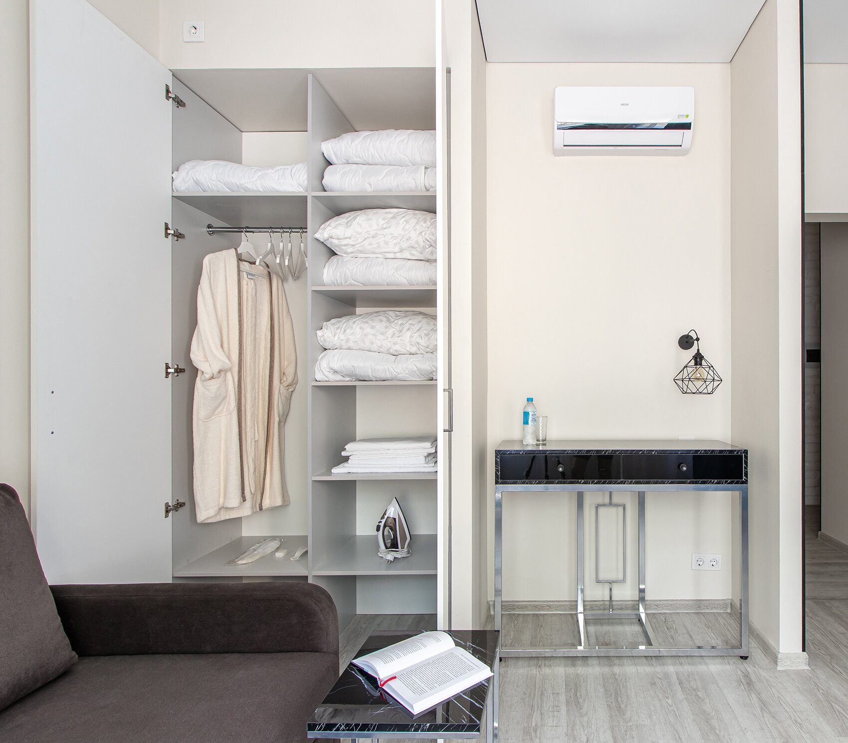 Фото Ростраль