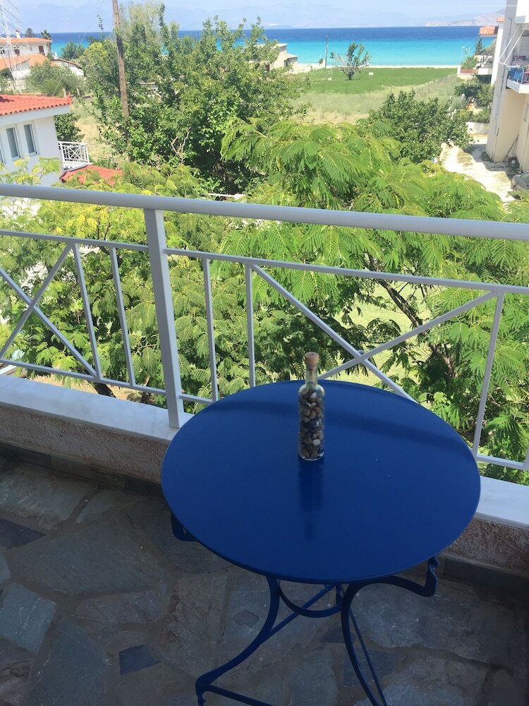 Фото Phoenix Beachside Condos