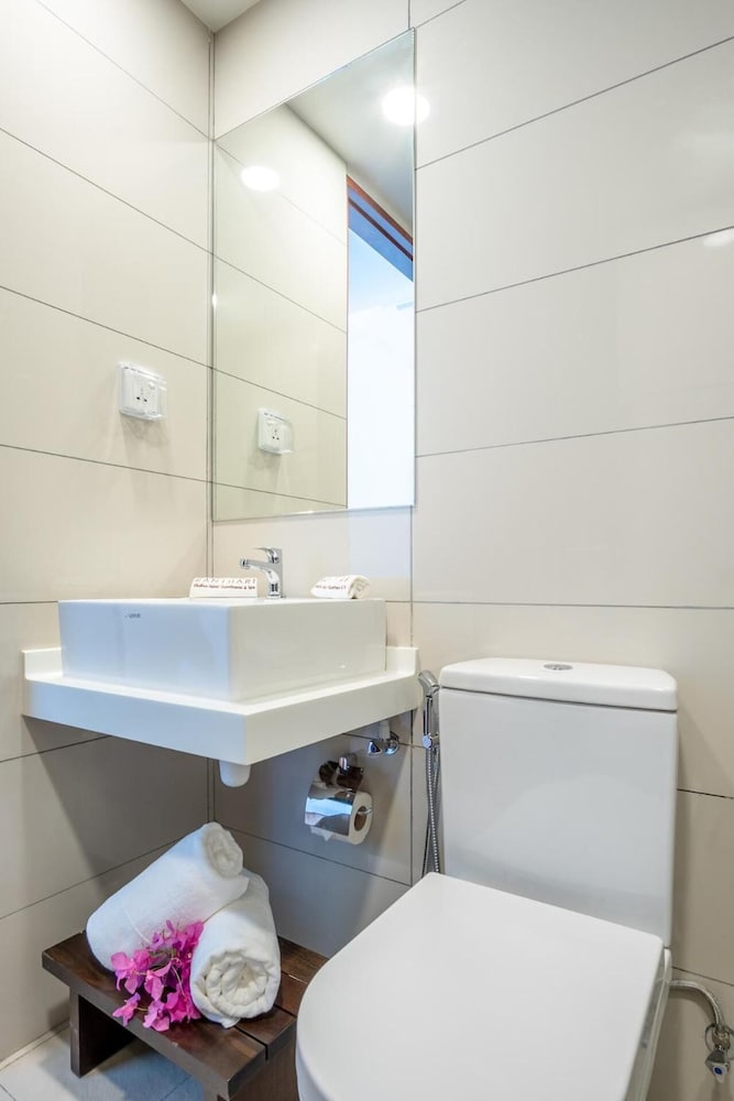 Фото Ranthari Hotel and SPA Ukulhas Maldives