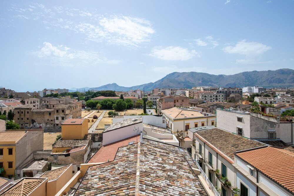 Фото Palazzo Castrofilippo Apartment by Wonderful Italy