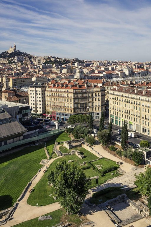 Фото B&b Hotel Marseille Centre Vieux Port