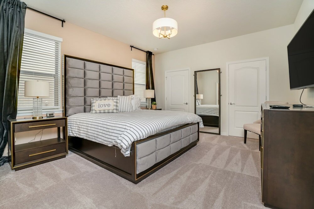 Фото 8 Bed 6 Ba Villa with Games, Pool & SPA