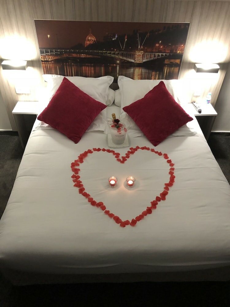 Фото Hotel Saphir Lyon