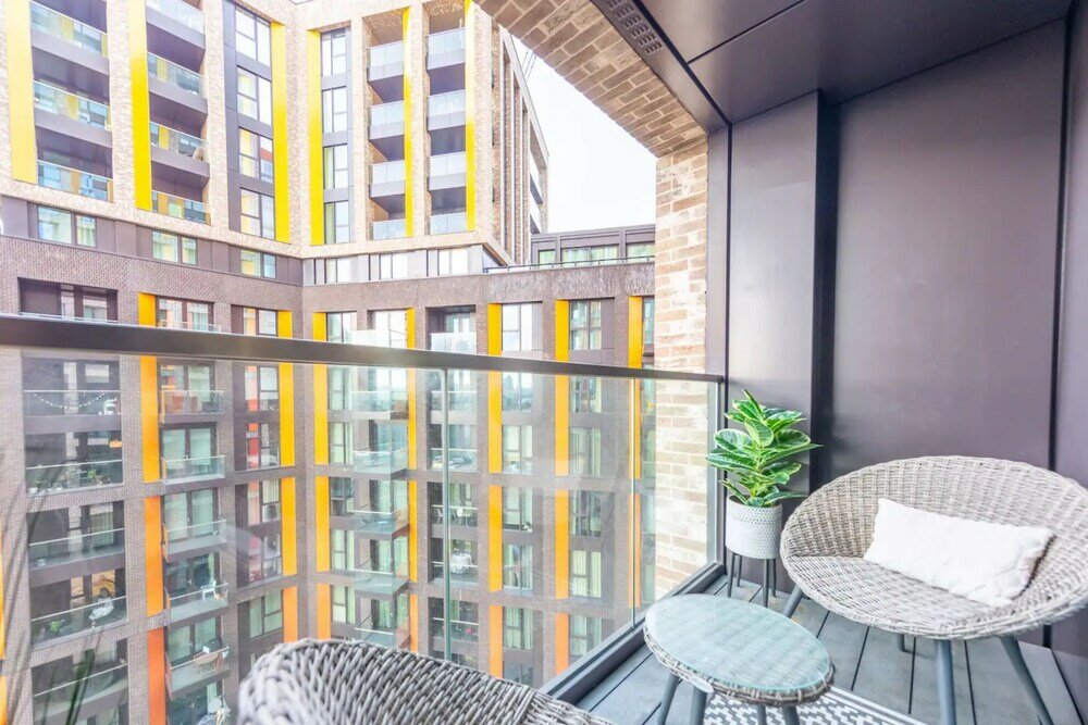 Фото Stylish 1 Bedroom Flat in Nine Elms