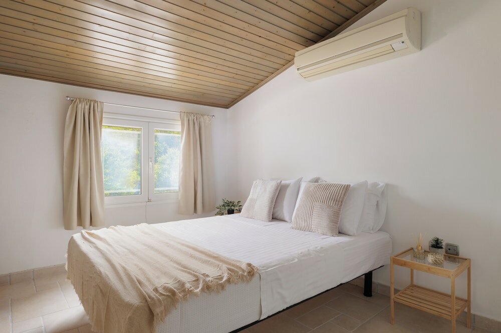 Фото Country Attic