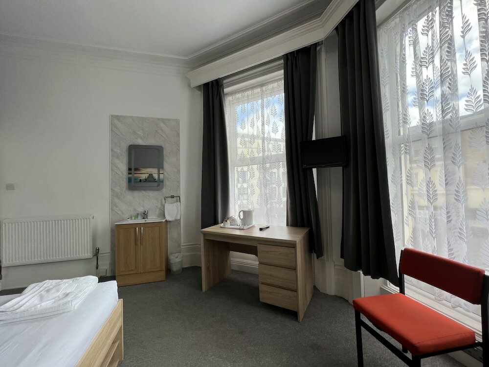 Фото Capital One Hotel