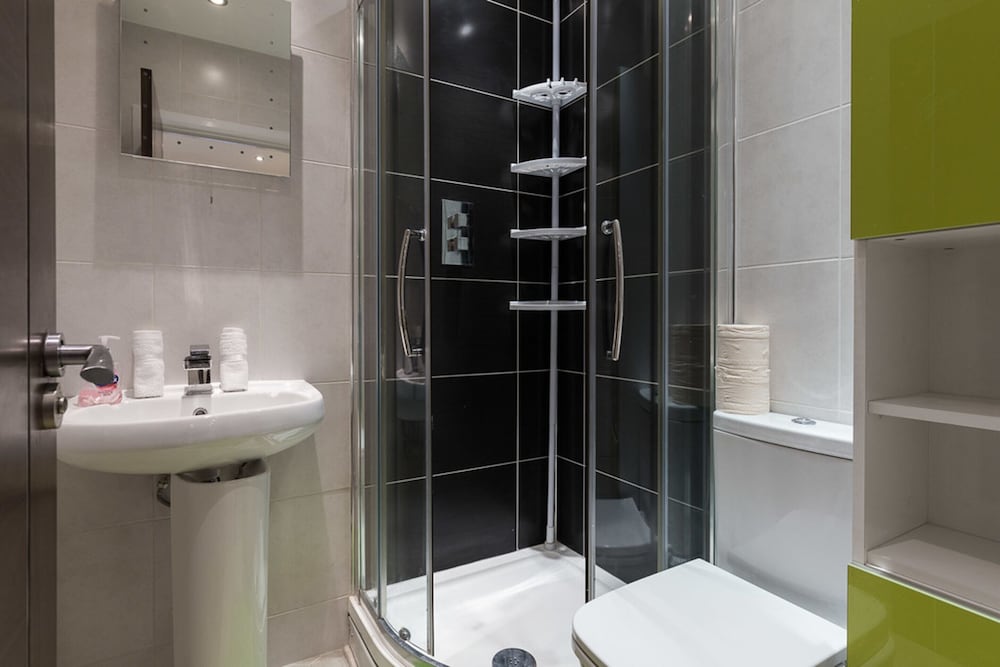 Фото Edgware Road Apartments