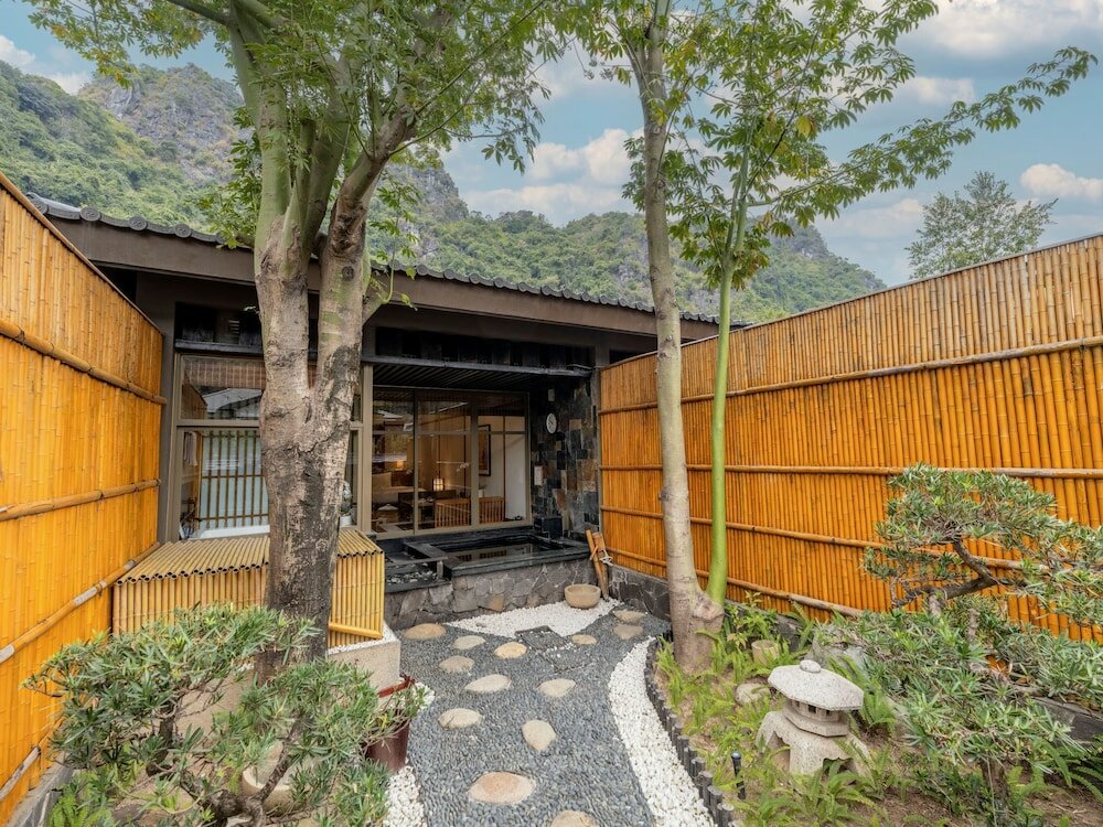 Фото Yoko Onsen Quang Hanh