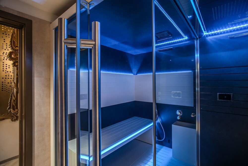 Фото Martius Private Suites Hotel