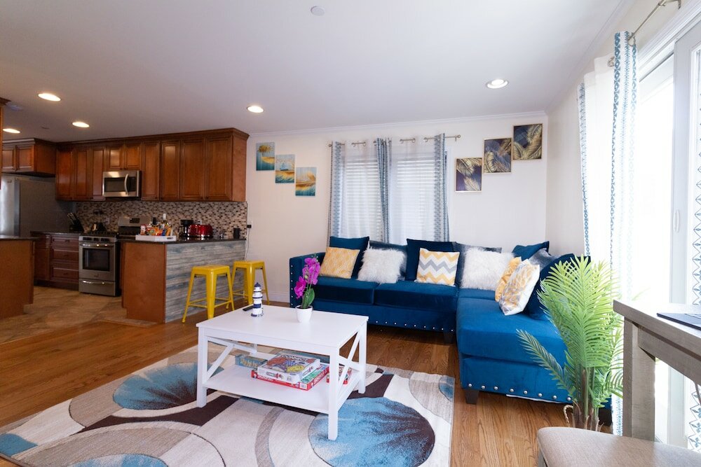 Фото Yachtsman's Cove with 3-Levels