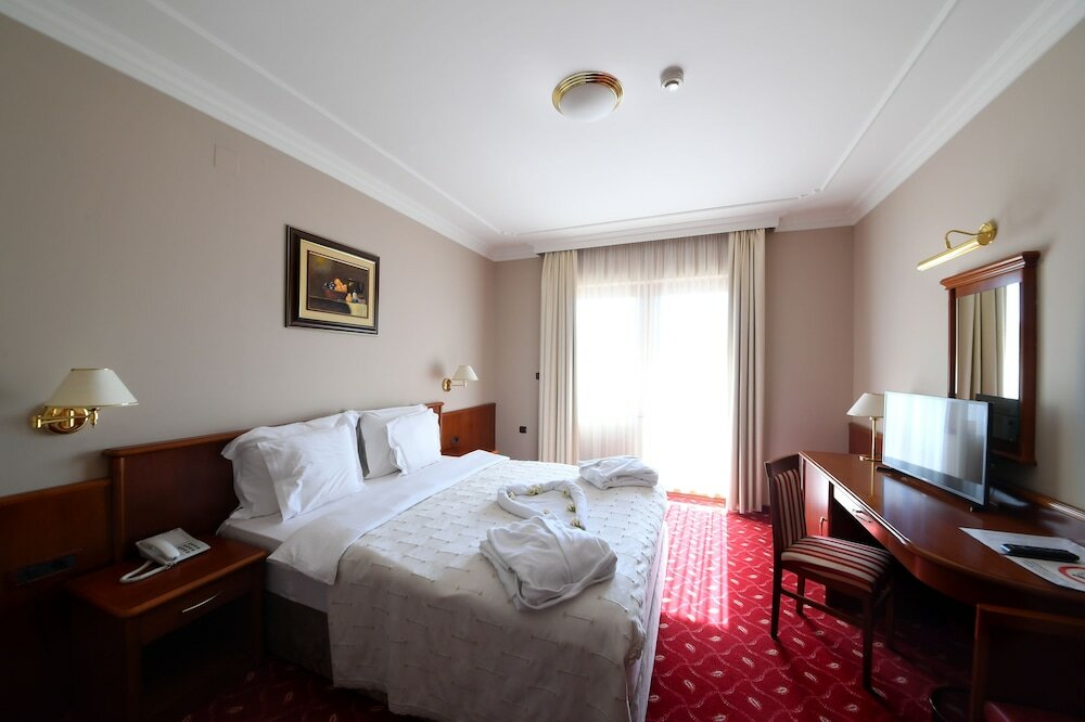 Фото Hotel Kovilovo