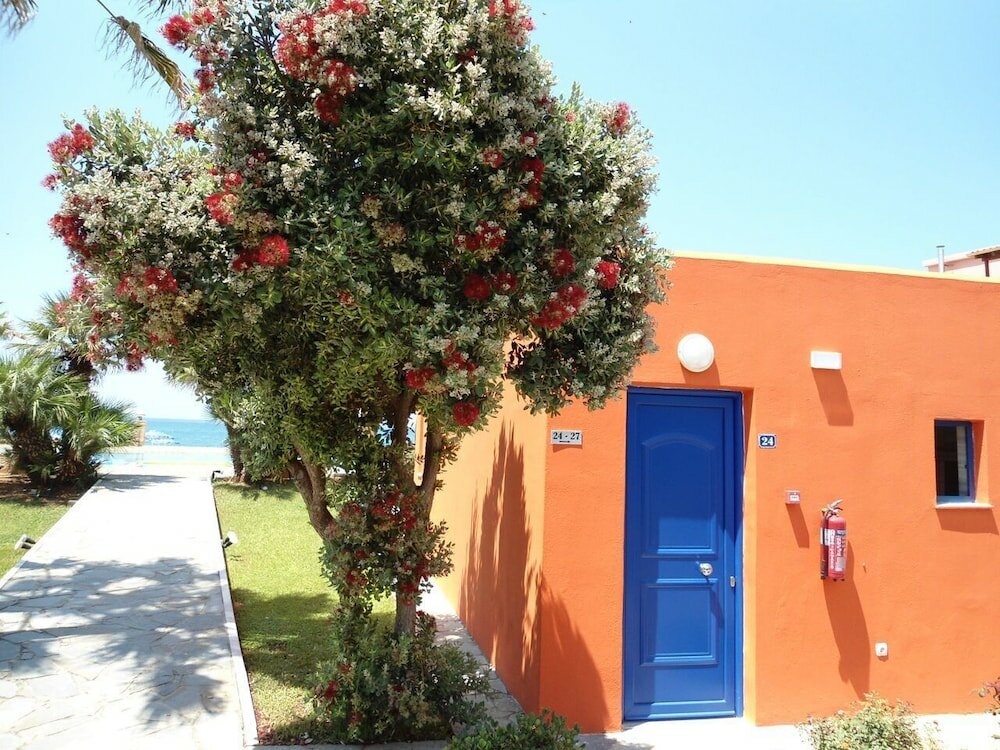 Фото Marina Sands Art Hotel