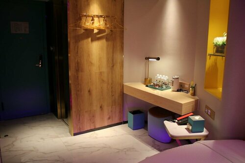 Гостиница R Kiss Boutique Hotel в Цзыбо