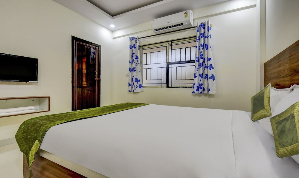 Фото Treebo Trip Hotel New Golden Key