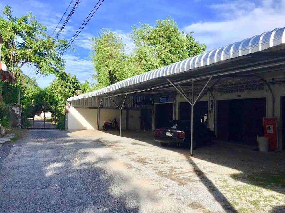 Фото Srithong Guesthouse