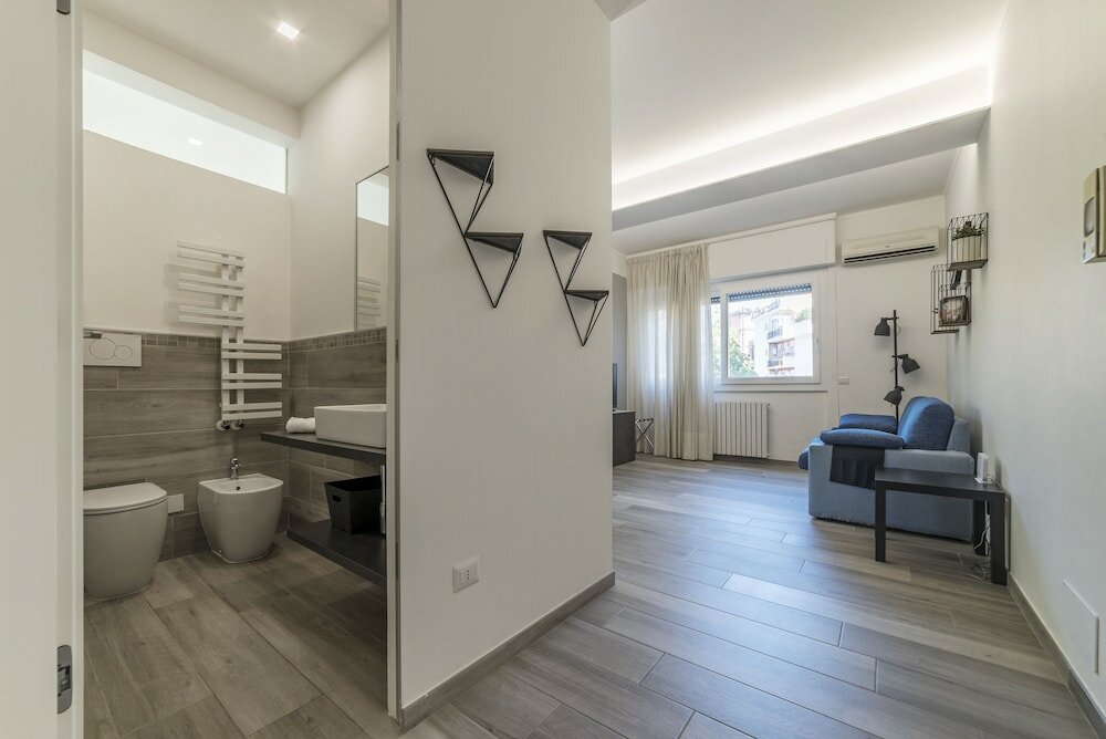 Фото Modern Apartment Giardini Vaticani & S Pietro