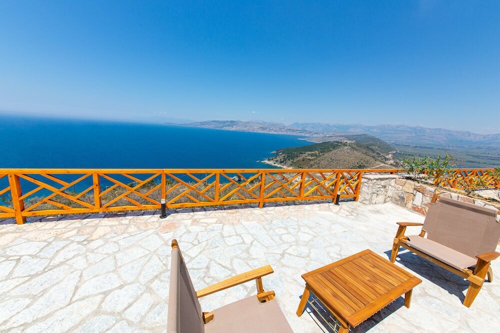 Фото Santa Oliva Suites