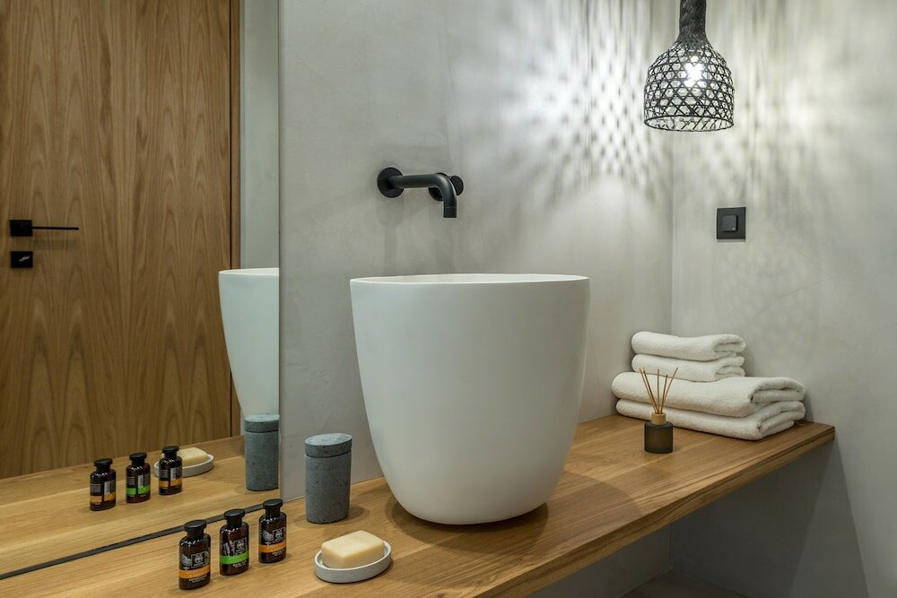 Фото Hub Suites Luxury living in Athens