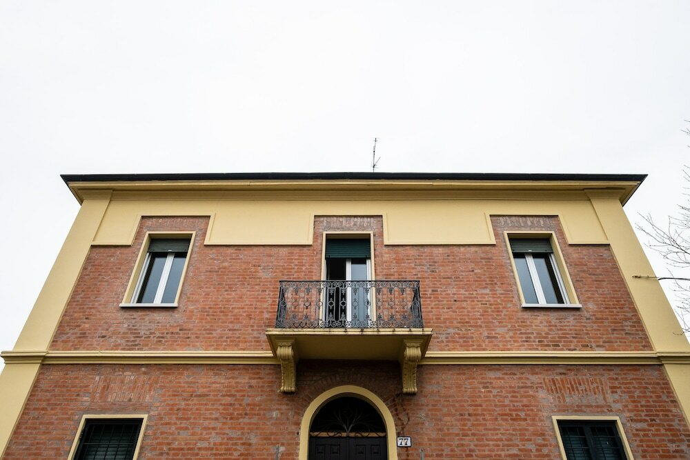 Фото Palazzina Carracci - Appartamento Tarantino