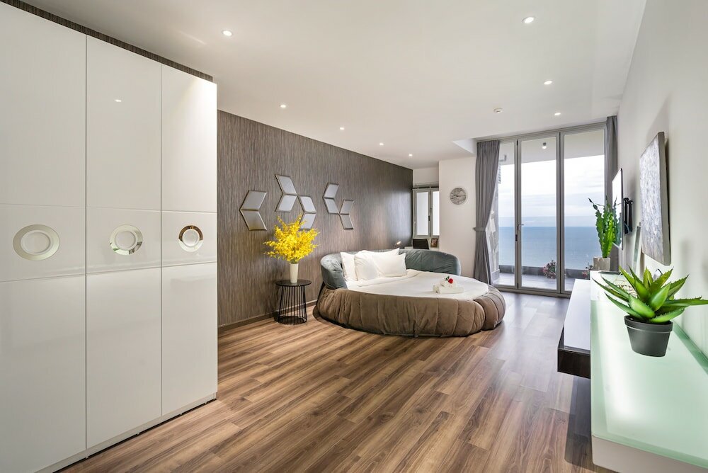 Фото Stephen Luxury Apartments