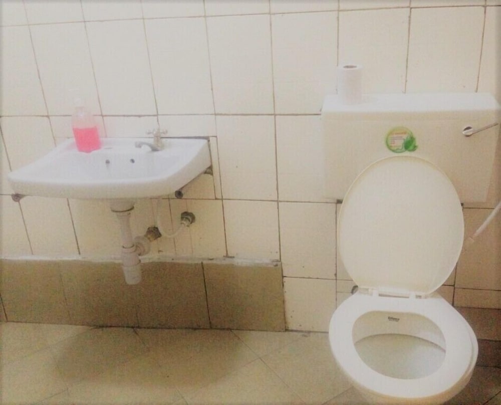 Фото Nairobi Transit Lounge